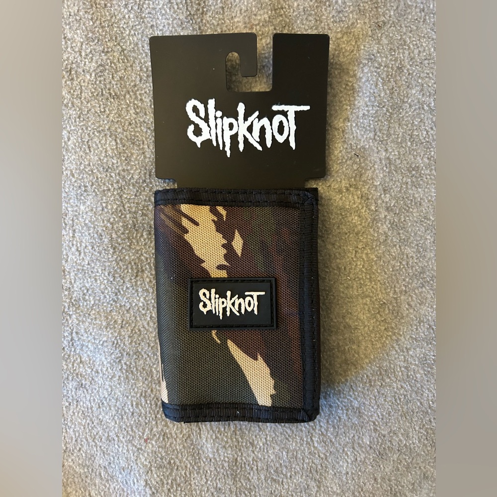 Slipknot Trifold Camo Wallet by Bioworld